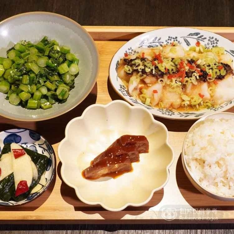 Grandma's Home 外婆家 by null