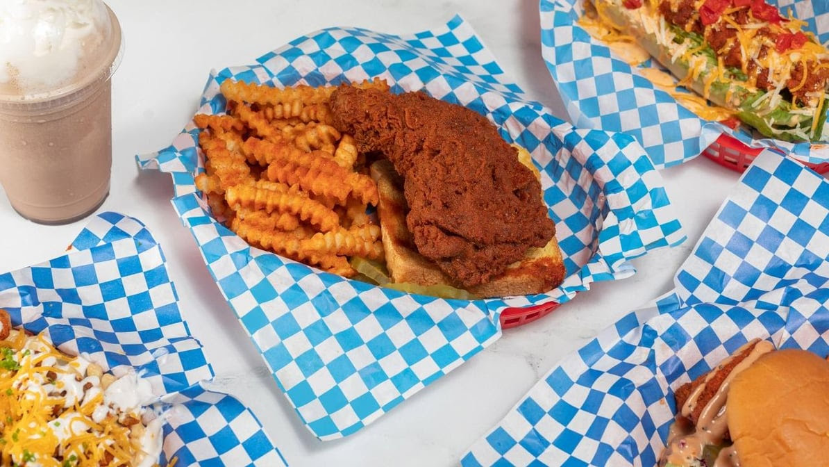 World Famous HotBoys Fountain Square by null