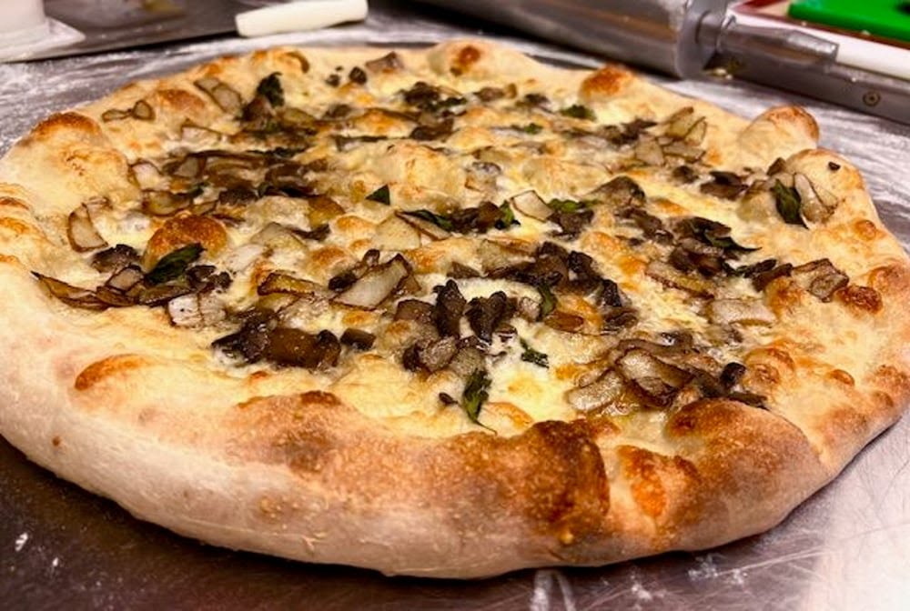 Angolino Pizza by null