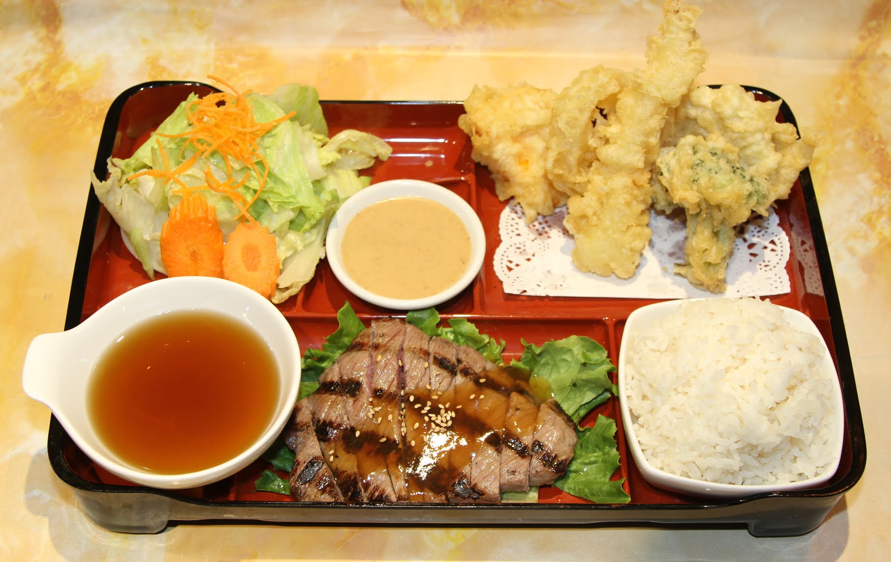 Bai Plu Thai & Sushi Bar by null