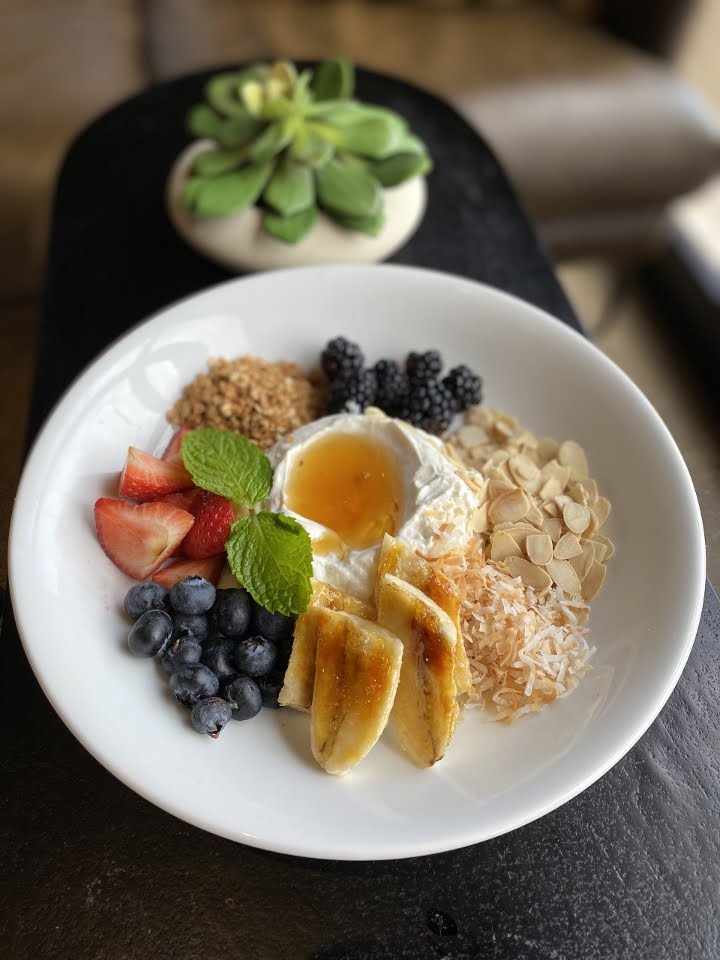 Renny's Grill & Bar by null