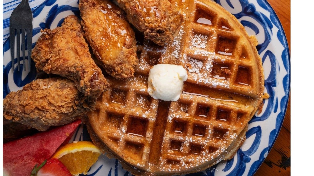 Piggy's Kitchen & Bar by null