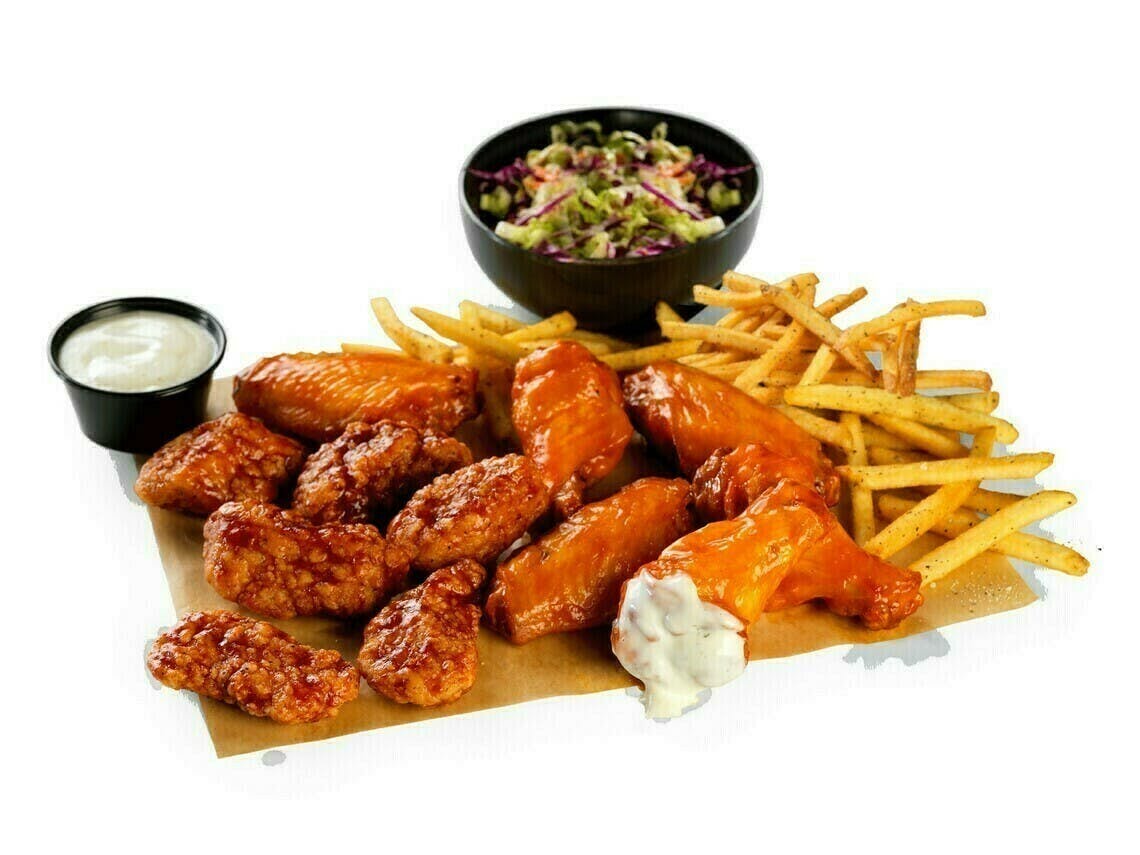 Buffalo Wild Wings by null