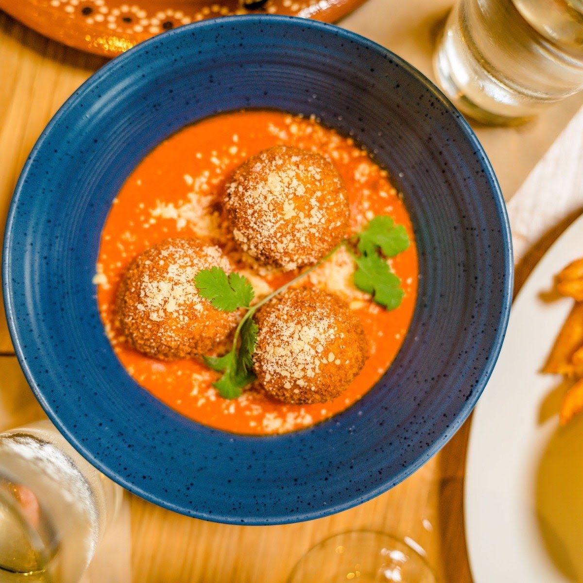 Mour Cocina | Bodega by null
