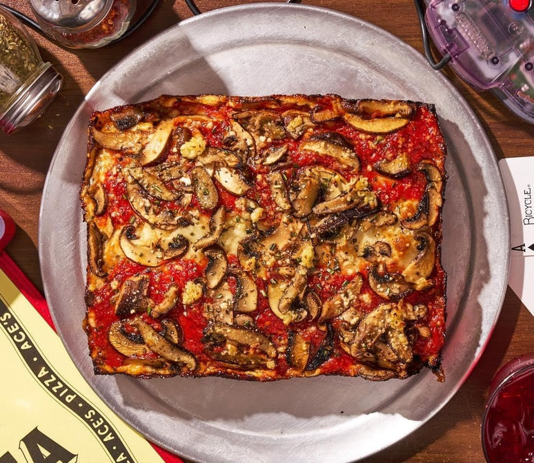 Ace's Pizza LIC by null