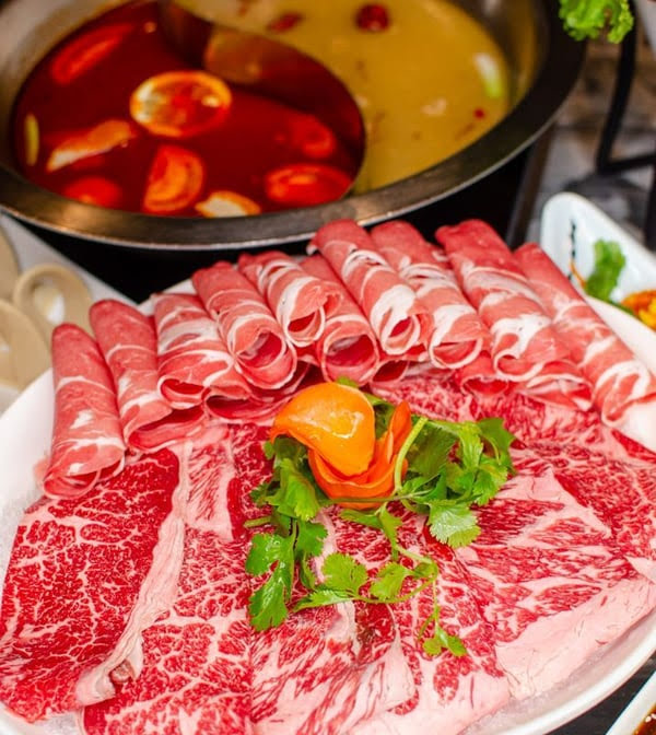 Liuyishou Hotpot(Chicago) 刘一手火锅 (芝加哥) by null