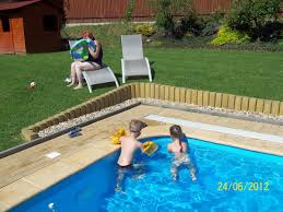 rajce.idnes.cz backyard|2012 srpen doma - děti, kocour a pes – vajama – album na Rajčeti