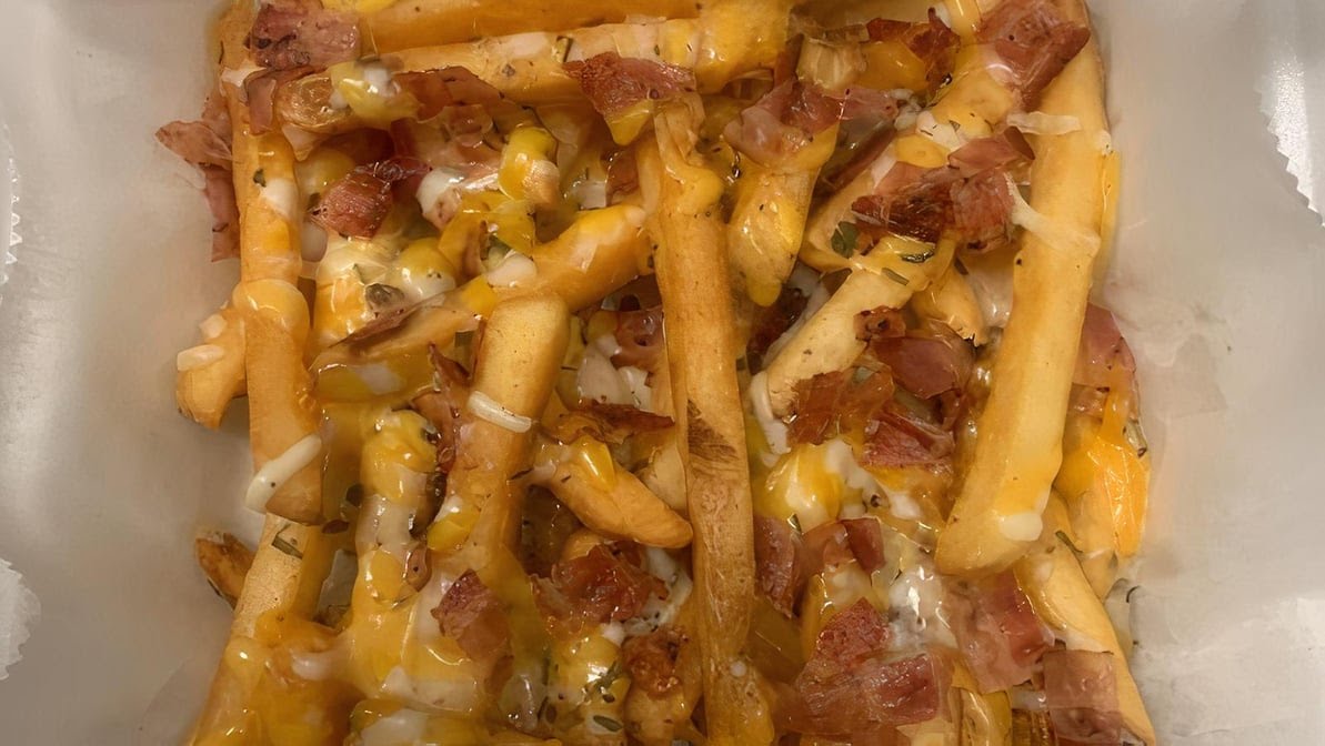 Pappys Bar & Grille Front Room LLC by null