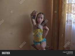 young selfies|We Heart It