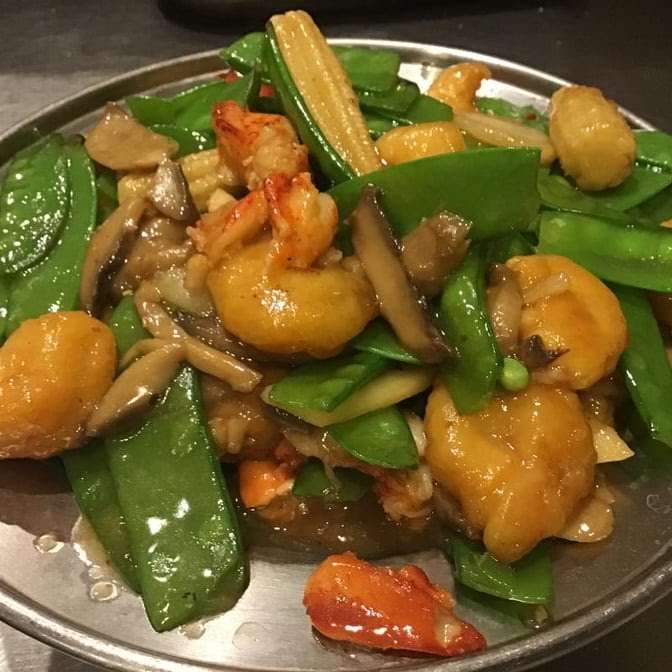 Ding Ho Restaurant by null