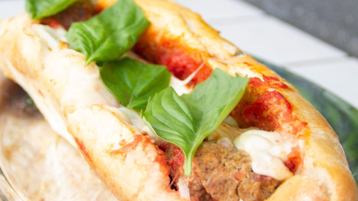 Varuni Napoli by null