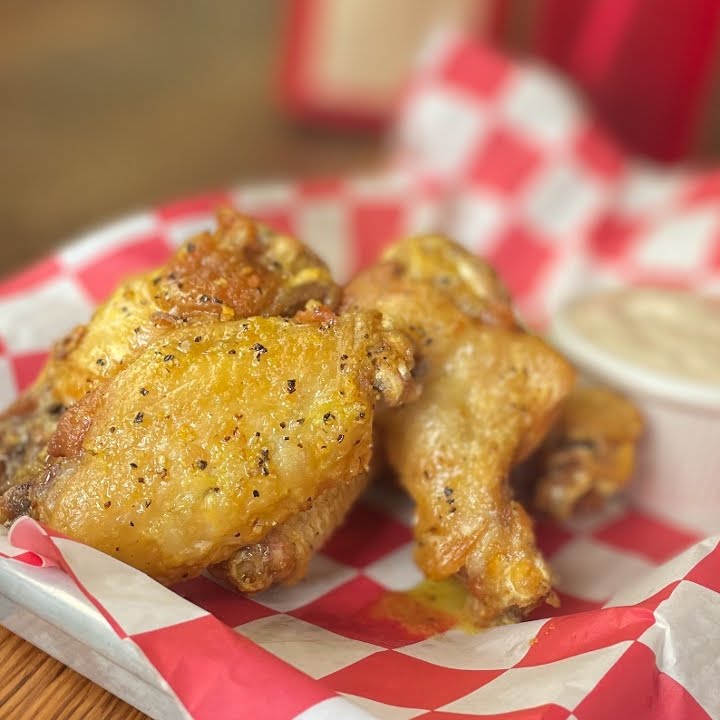 Crusher's Pizza & Wings by null