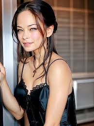 Lana lex luthor kissing scene jpg x Kreuk sex tape