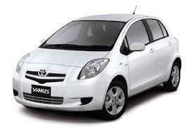 Castiga o masina Toyota Yaris