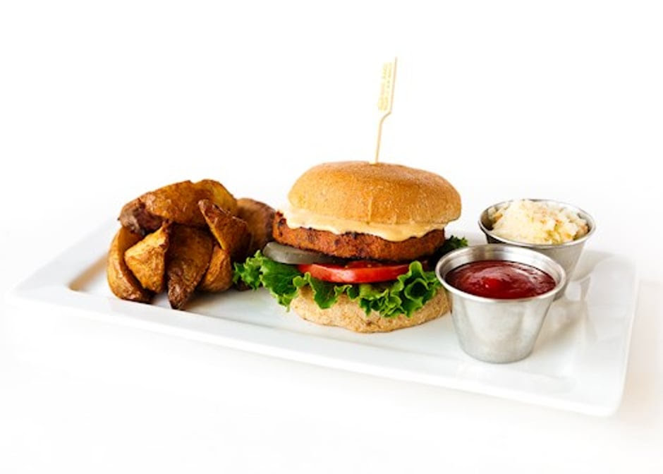 Aux Vivres Plateau by null