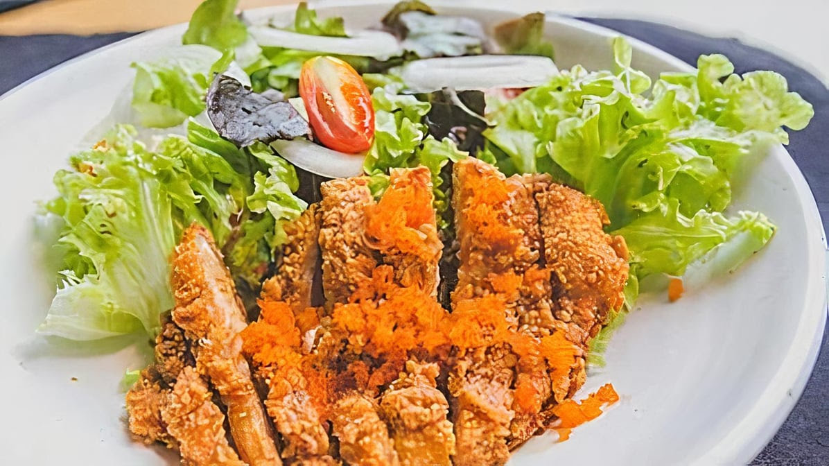 Thonglor Thai Restaurant by null