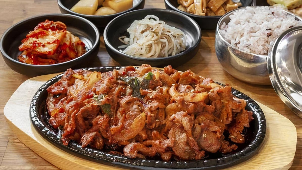 Korean Tofu House by null