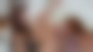 мамы и дочка голые|мама с дочкой зарабатывают, снимаясь в порно