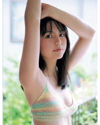 松島かのん 可愛い|松島かのんさんのインスタグラム写真 - (松島かのんInstagram)「可愛いお花の前で💛💚 ・ ・ #松島かのん #フィット所属 #制コレ22  #準グランプリ #カメラ女子 #黒髪 #ロングヘア #jk #sjk #16歳 #06 #followme」7月31日 18時56分 -  kanon401_official