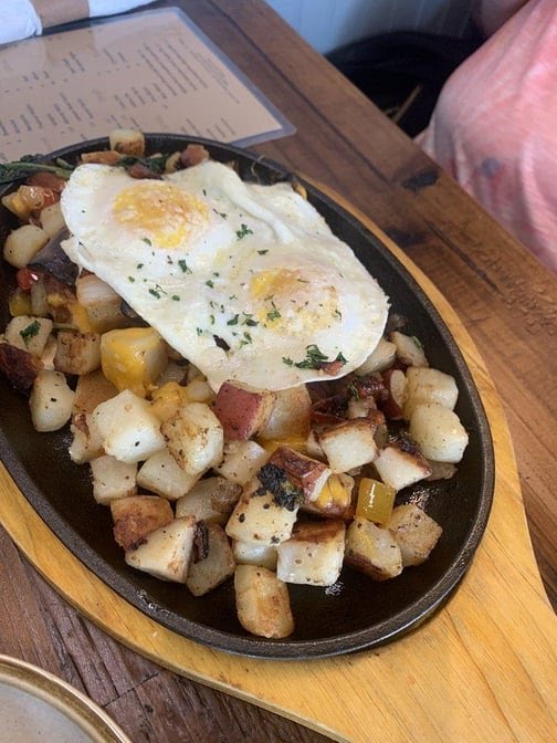 Egg Bar Brunch & Bar by null