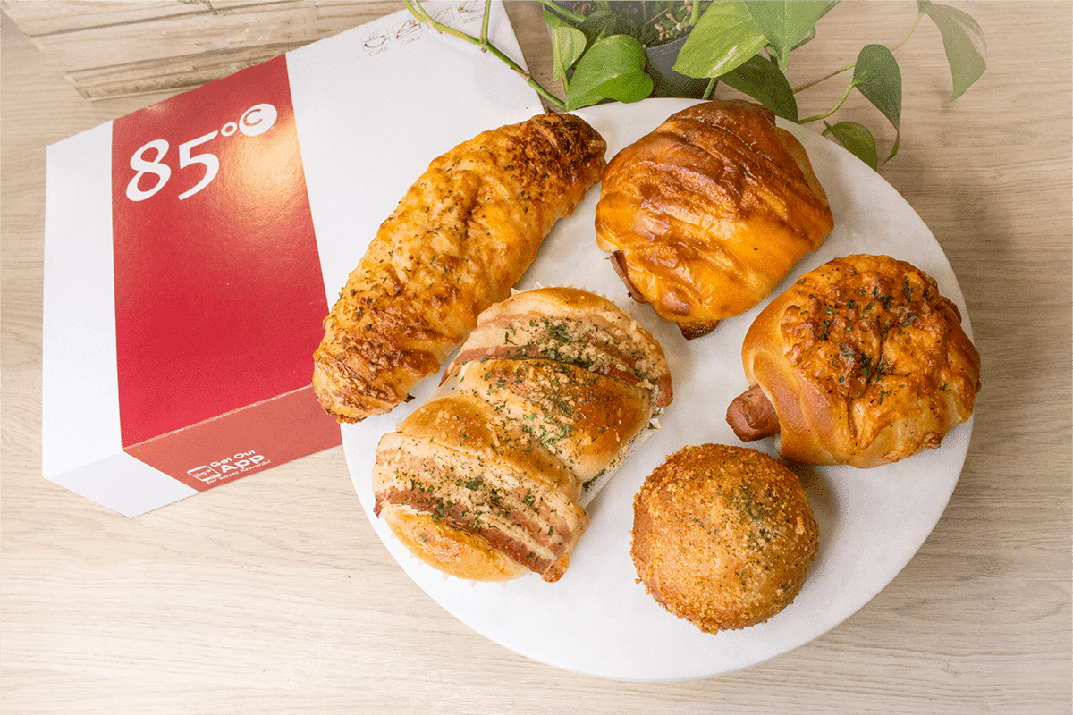85°C Bakery Cafe by null