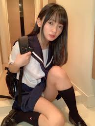 西永彩奈 セーラー服|西永彩奈さんのインスタグラム写真 - (西永彩奈Instagram)「セーラー服♡ #セーラー服#制服#チラ見せ#