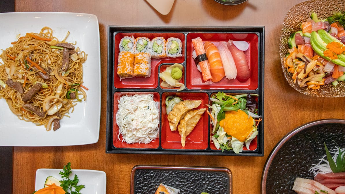 Mizu Sushi Bar & Asian Fusion by null