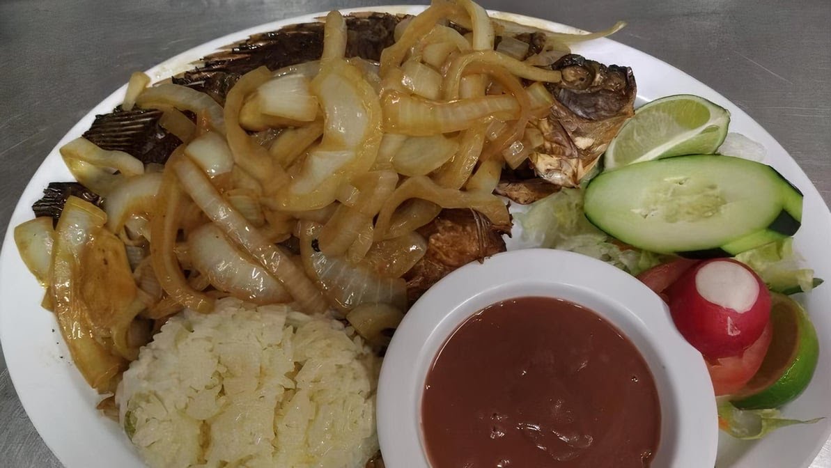 Pupusería Metapán by null