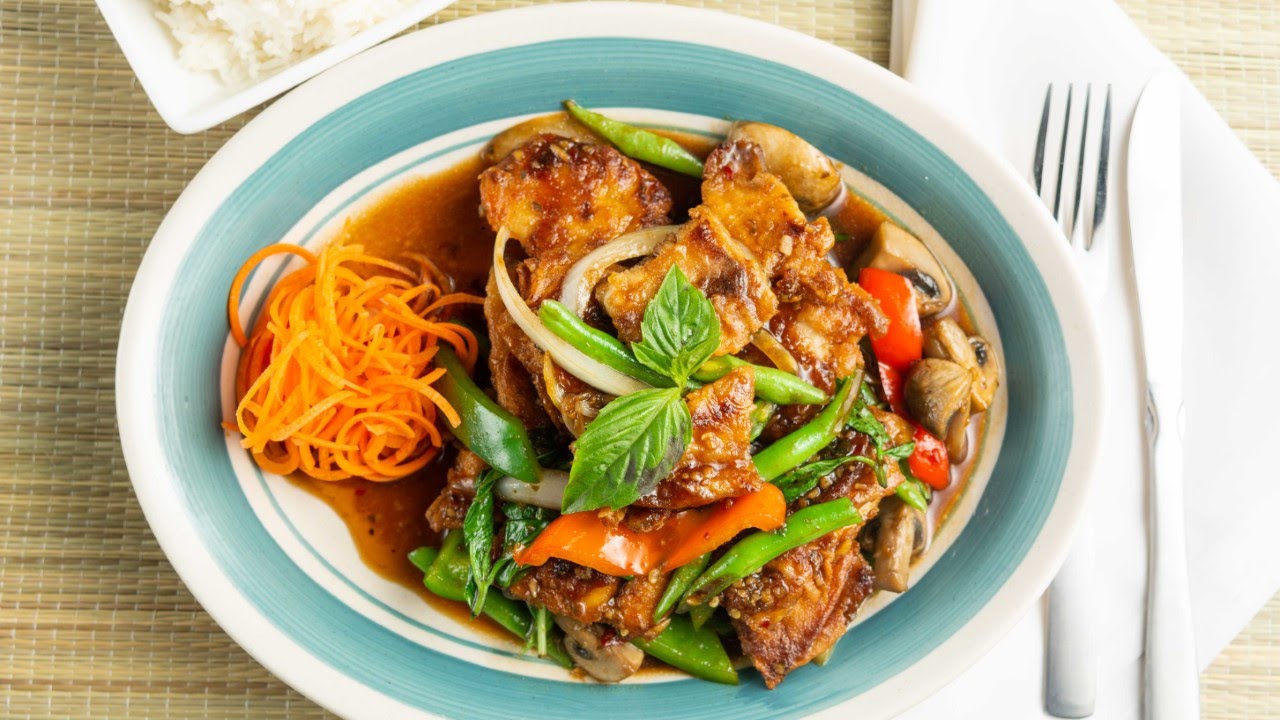 Khao Hom Thai & Sushi by null