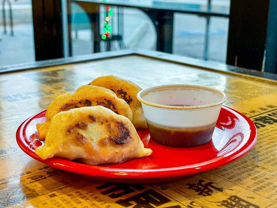 Zoe Ma Ma Boulder by null