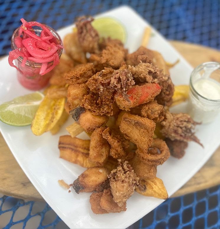 La Hola Beto's by null