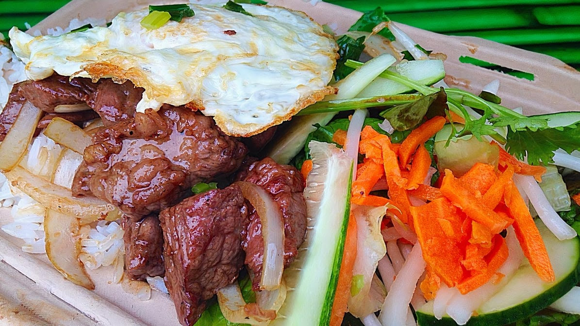 Little Green Cyclo by null