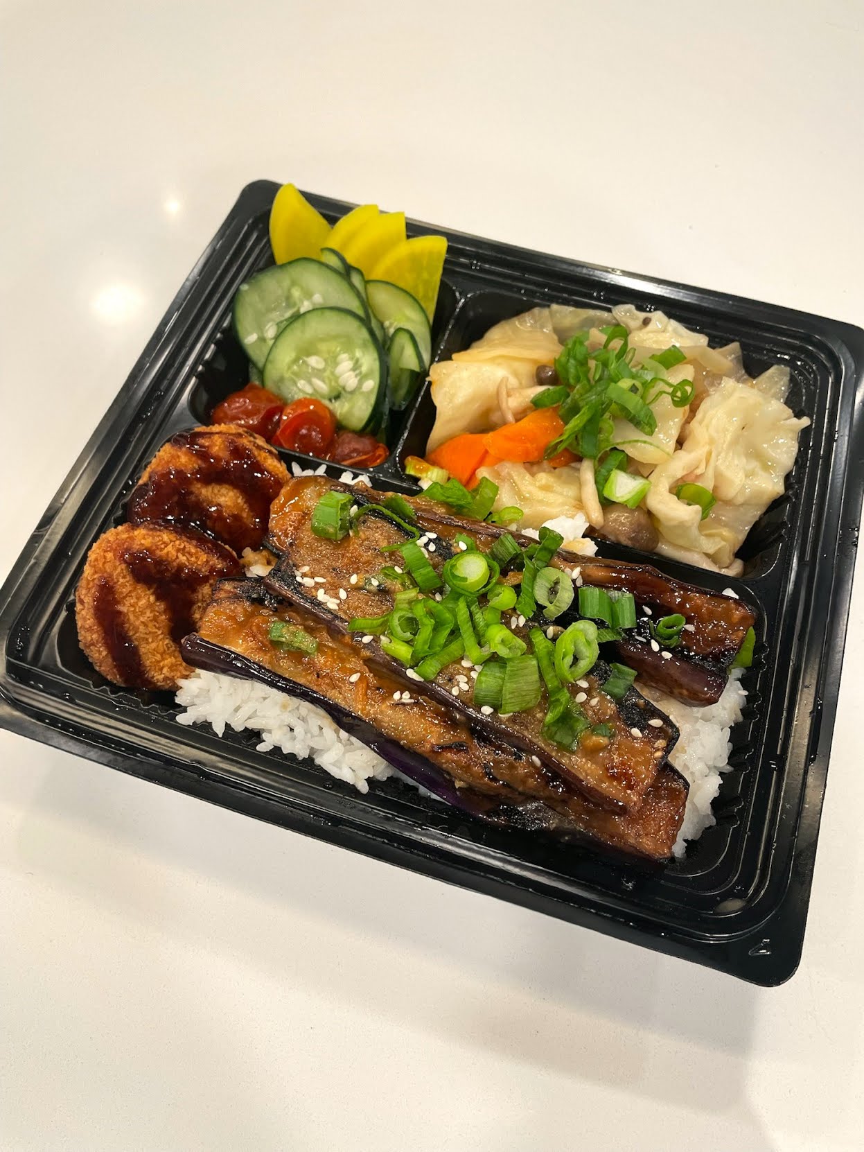 Morikawa Bento by null