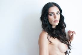 Mv bothmzdnjmzmtzwi zmyxlwizzwqtztq zwe ntkzzjvixkeyxkfqcgc jpg x Adrianne curry