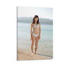 川口春奈 水着|Amazon.co.jp: 川口春奈 ビキニ 水着 巨乳ポスター バスルーム ベッドルーム リビング装飾 キャンバス ウォールアート プリント 油彩画  壁の絵20x30inch(50x75cm) : ホーム＆キッチン