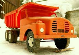 https://t3.gstatic.com/images?q=tbn:VYAPR1VegESO3M:http://www.drom.sk/upload/Image/others/komunisticka-oranzova-tatra.jpg