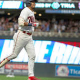Guardians top Twins 6-5 in 11 innings, tie for division lead