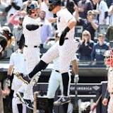 Yankees, Rangers split Sunday doubleheader at Yankee Stadium