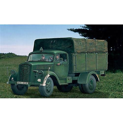 Italeri Military Vehicle 305 Opel Blitz Model Kit - 1:35 Scale