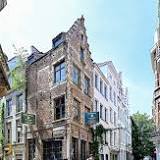 Een van de oudste woningen van Antwerpen staat te koop voor 365.000 euro: “Niet voor niets beschermd monument”