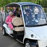 The Queenmobile: Queen uses buggy to visit Chelsea Flower Show