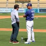 Dave Roberts Grateful To Have Confidence & Trust Of Dodgers Front Office