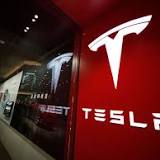 Tesla ex-employees file lawsuit over mass layoffs without prior notice