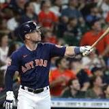 Astros ride momentum, surging offense to sweep