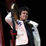 Green Day vocalist Billie Joe Armstrong says he is 'renouncing' American citizenship