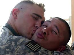 [Image: gay_military_kiss.jpg]