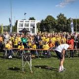 Rondom Ajax: Koning en voetbalprominenten bijeen voor Cruijff-bijeenkomst