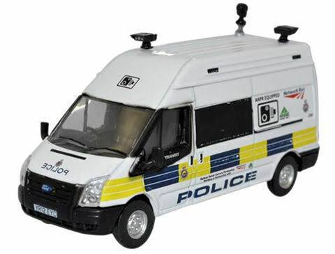1/76 Code 3 Police Oxford Diecast medium roof Ford Transit 