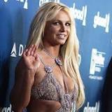 Britney Spears Fans Defend Her Bold Photos By Comparing Them With Kim Kardashian