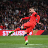 'Shawberto Carlos' - Manchester United fans react to Luke Shaw's England goal that sparked thrilling comeback